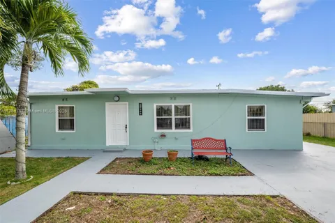 15300 Leisure Dr, Homestead, FL 33033 - MLS#: A11753757