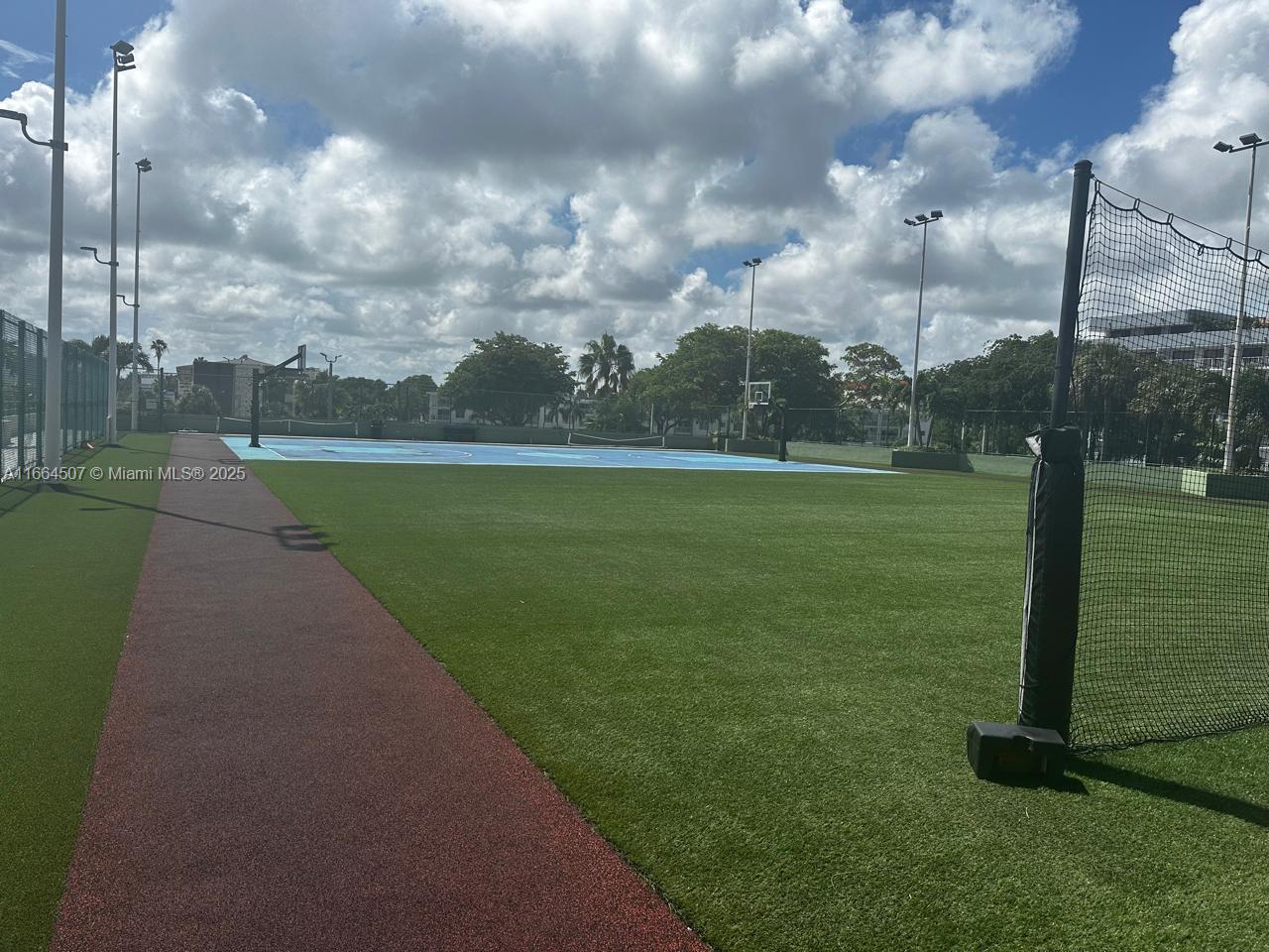 CRICKET CLUB CONDO - Residential