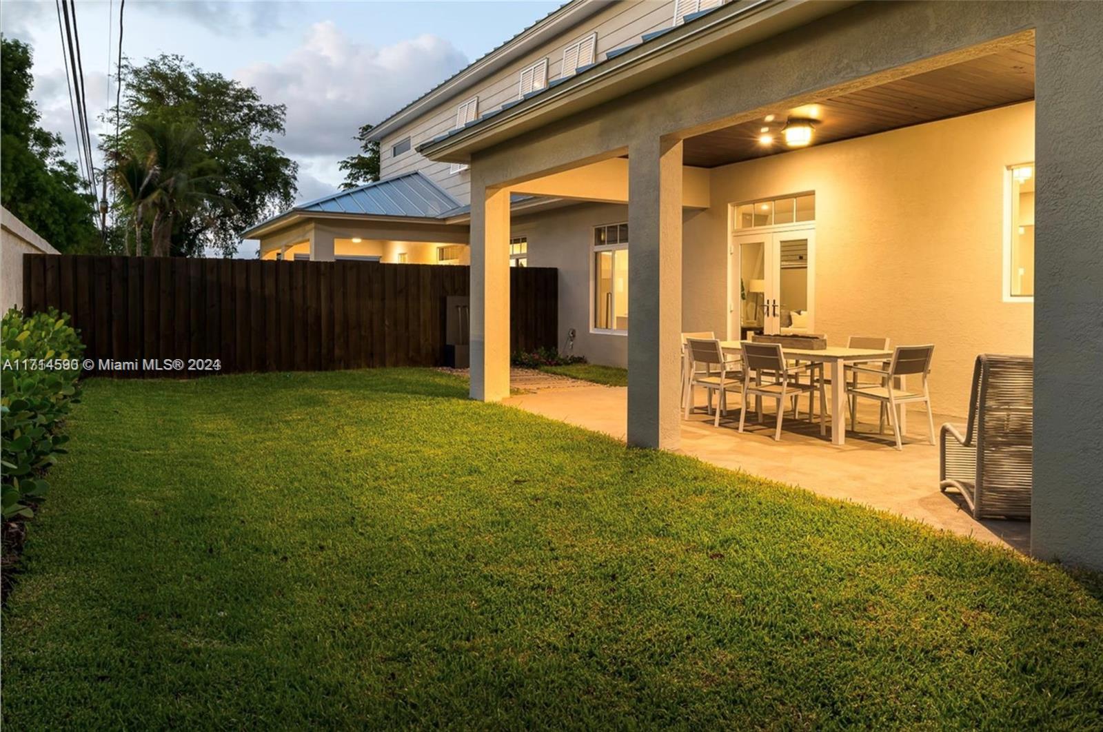 HILLSBORO ISLES - Residential
