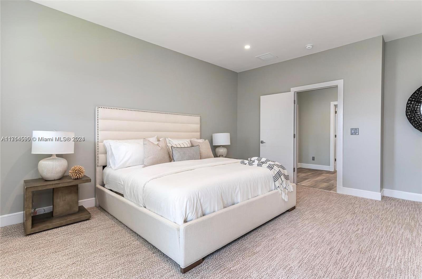 HILLSBORO ISLES - Residential
