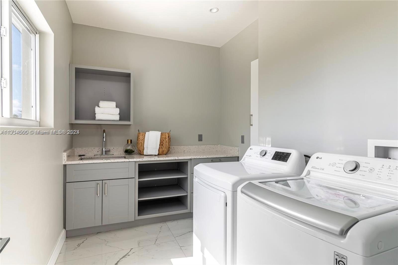 HILLSBORO ISLES - Residential