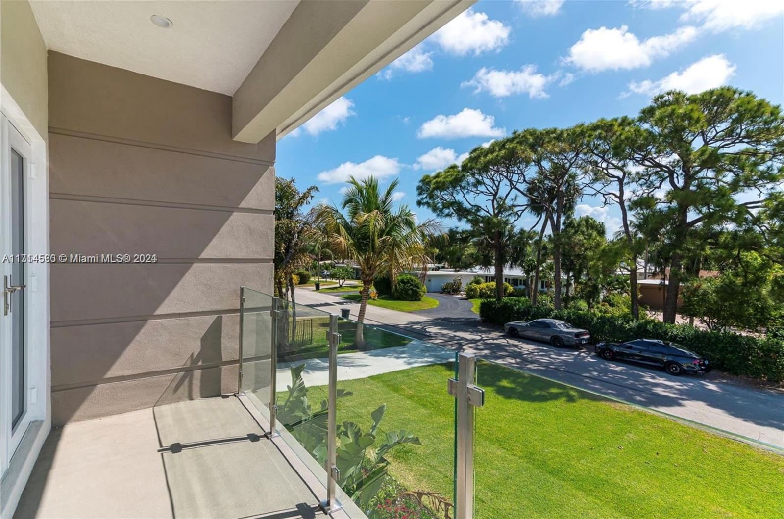HILLSBORO ISLES - Residential