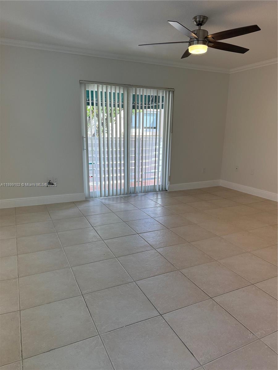 KENDALL CENTER - Residential Lease