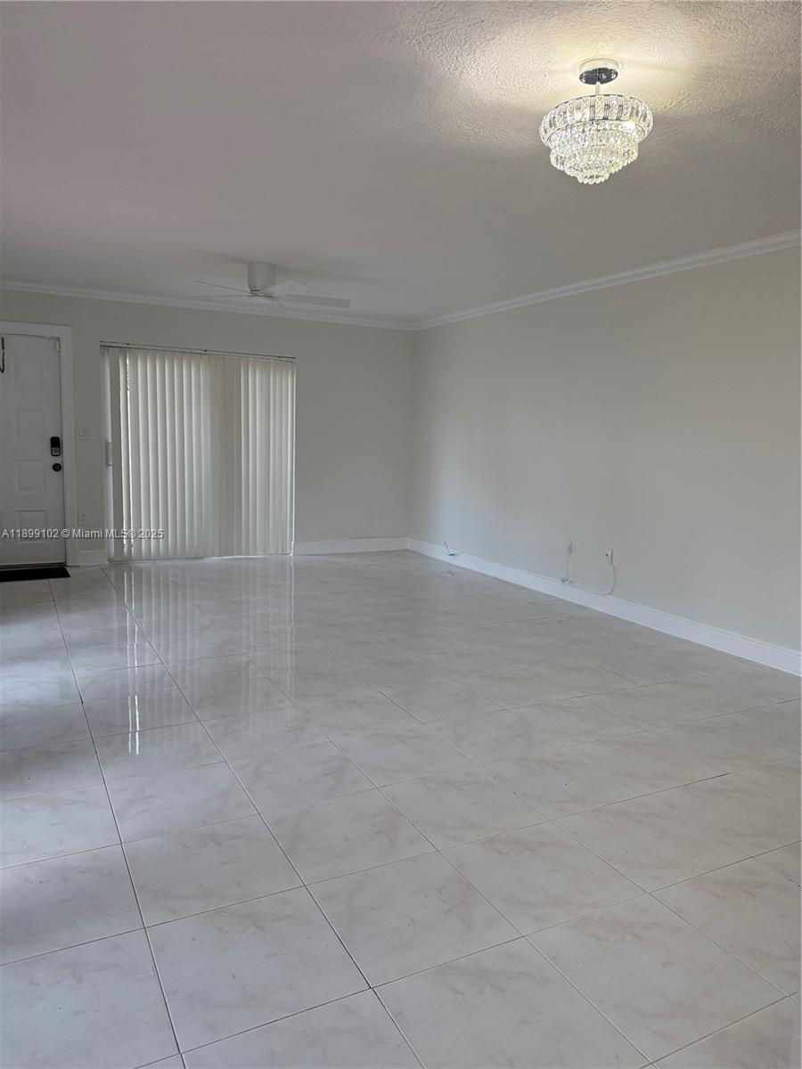 KENDALL CENTER - Residential Lease