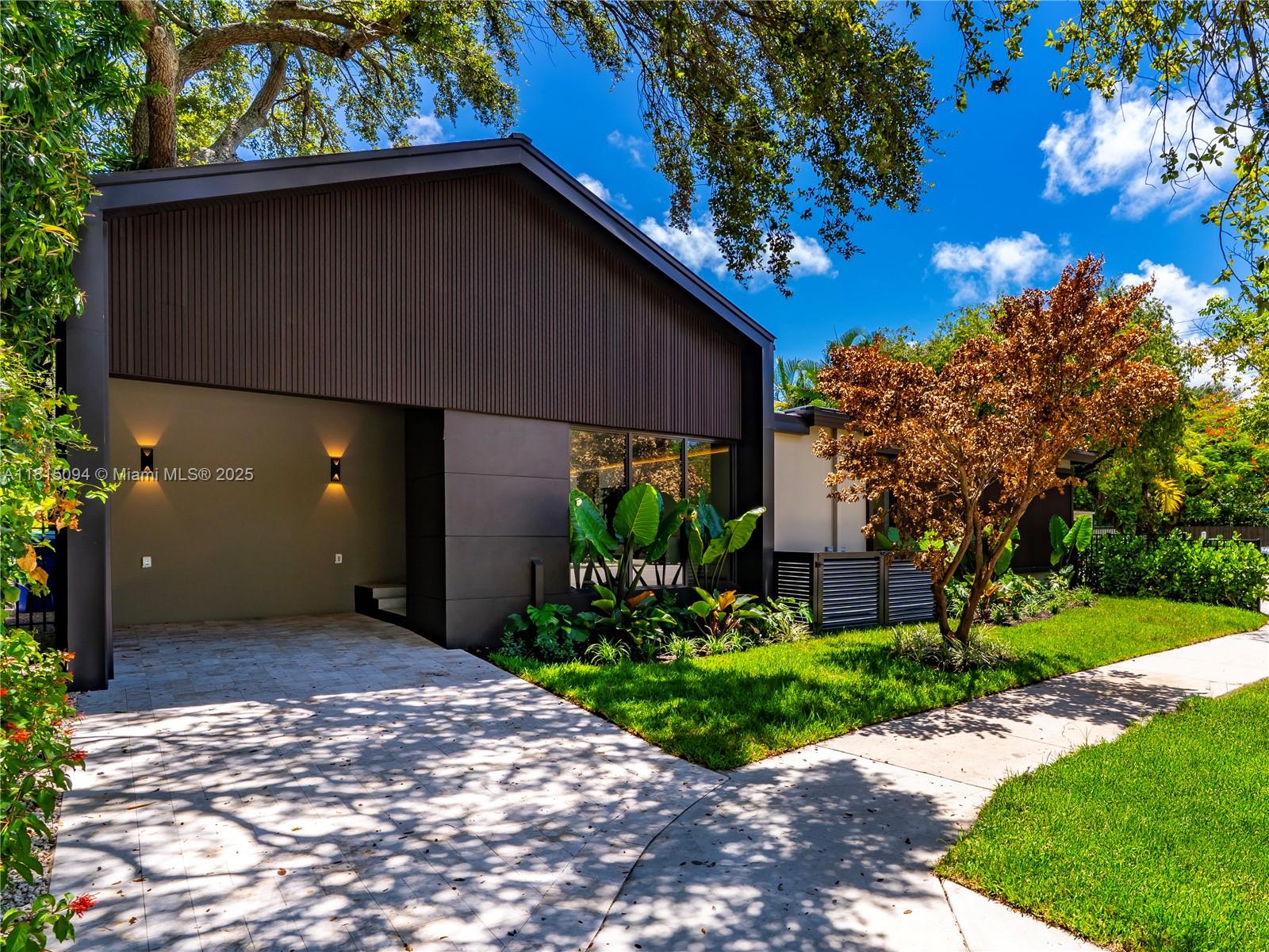 SILVER BLUFF ESTATES SEC - Residential