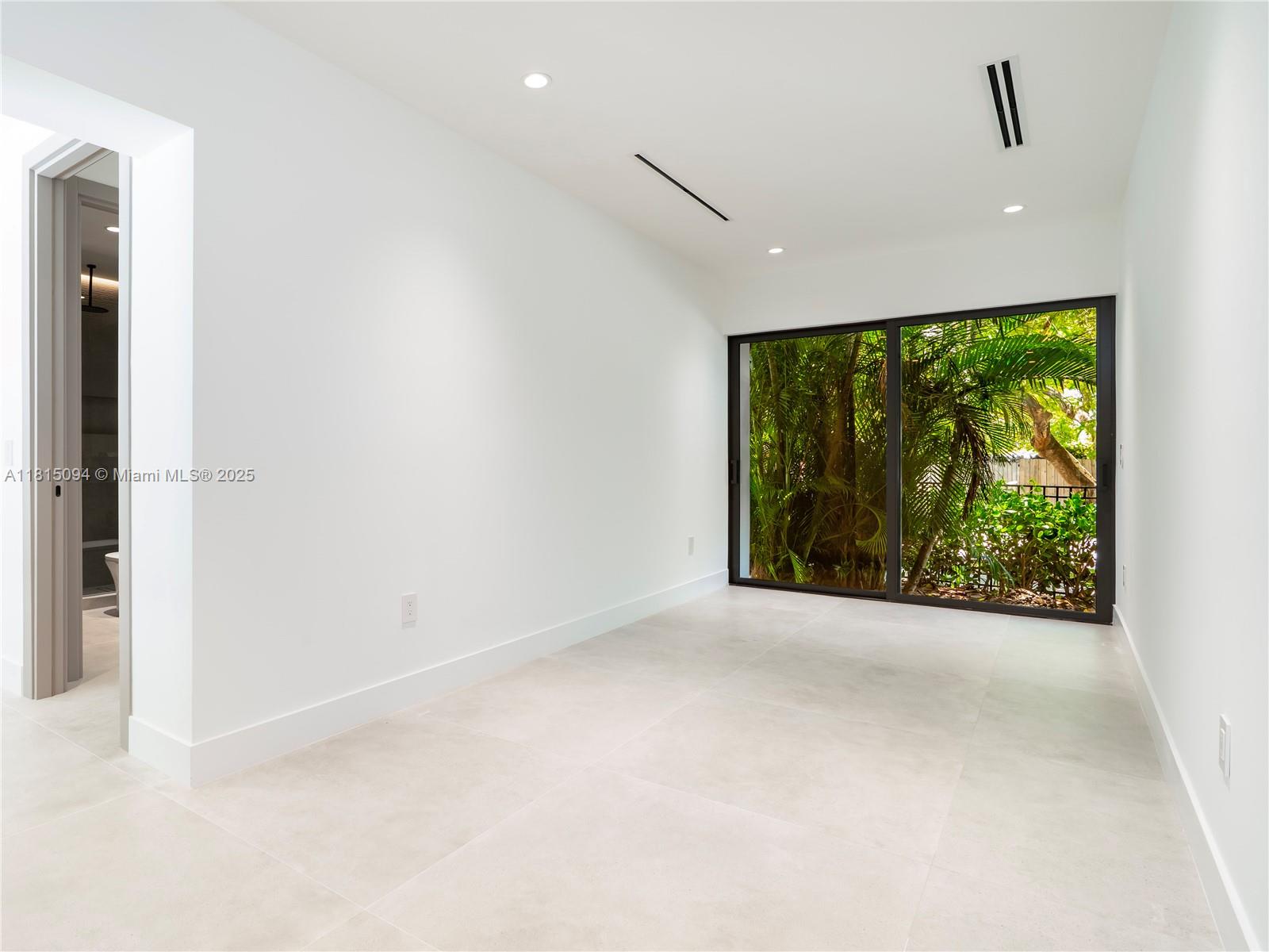 SILVER BLUFF ESTATES SEC - Residential