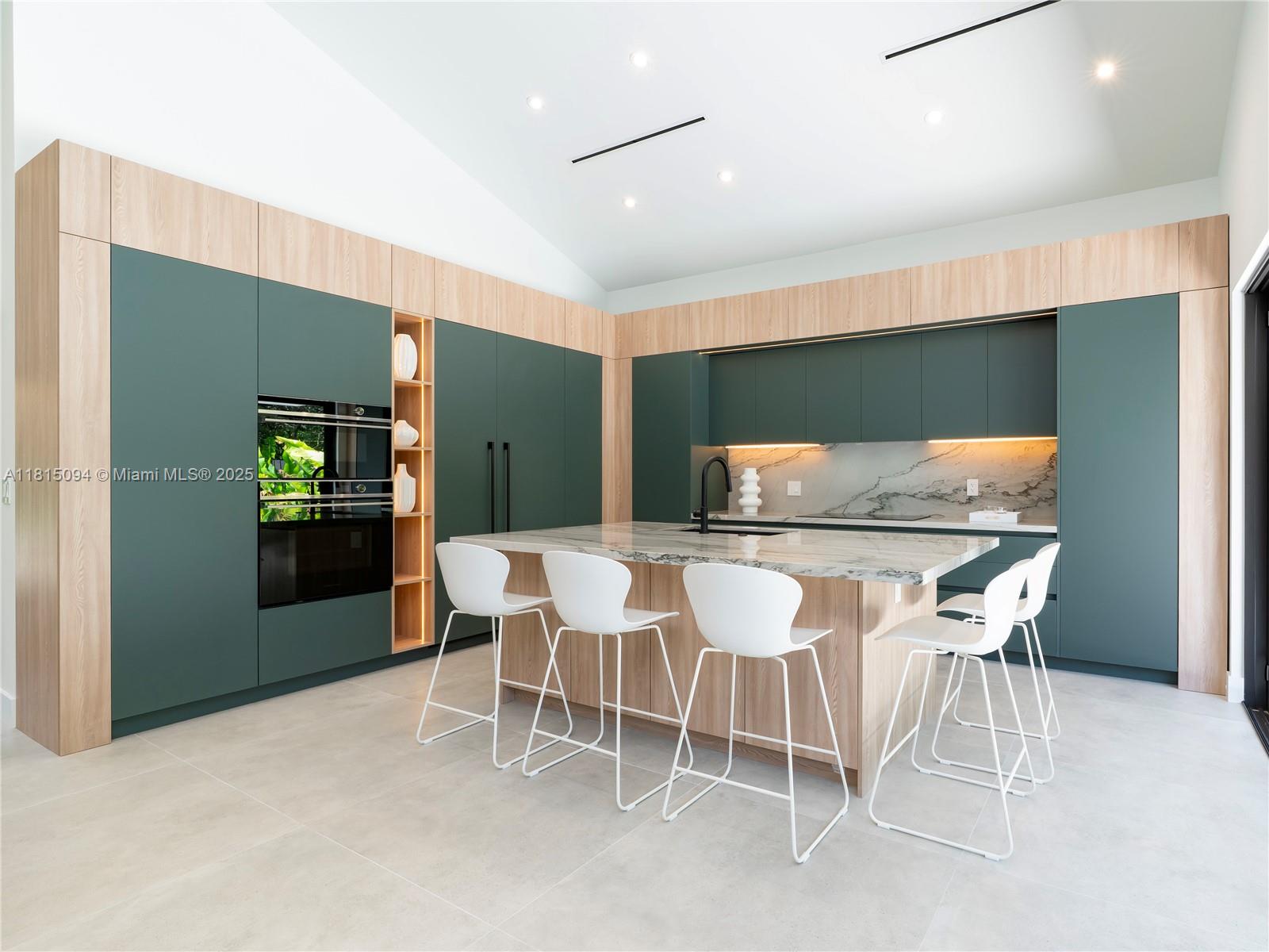 SILVER BLUFF ESTATES SEC - Residential