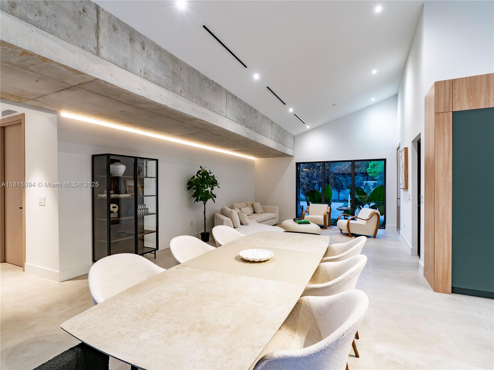 SILVER BLUFF ESTATES SEC - Residential