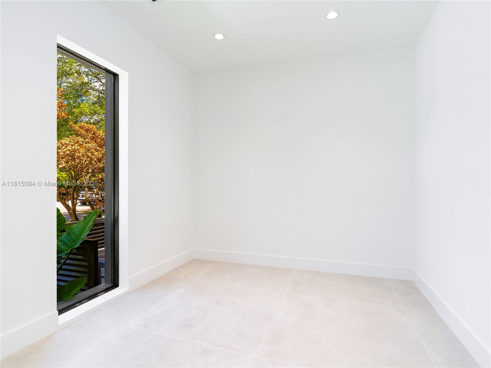 SILVER BLUFF ESTATES SEC - Residential