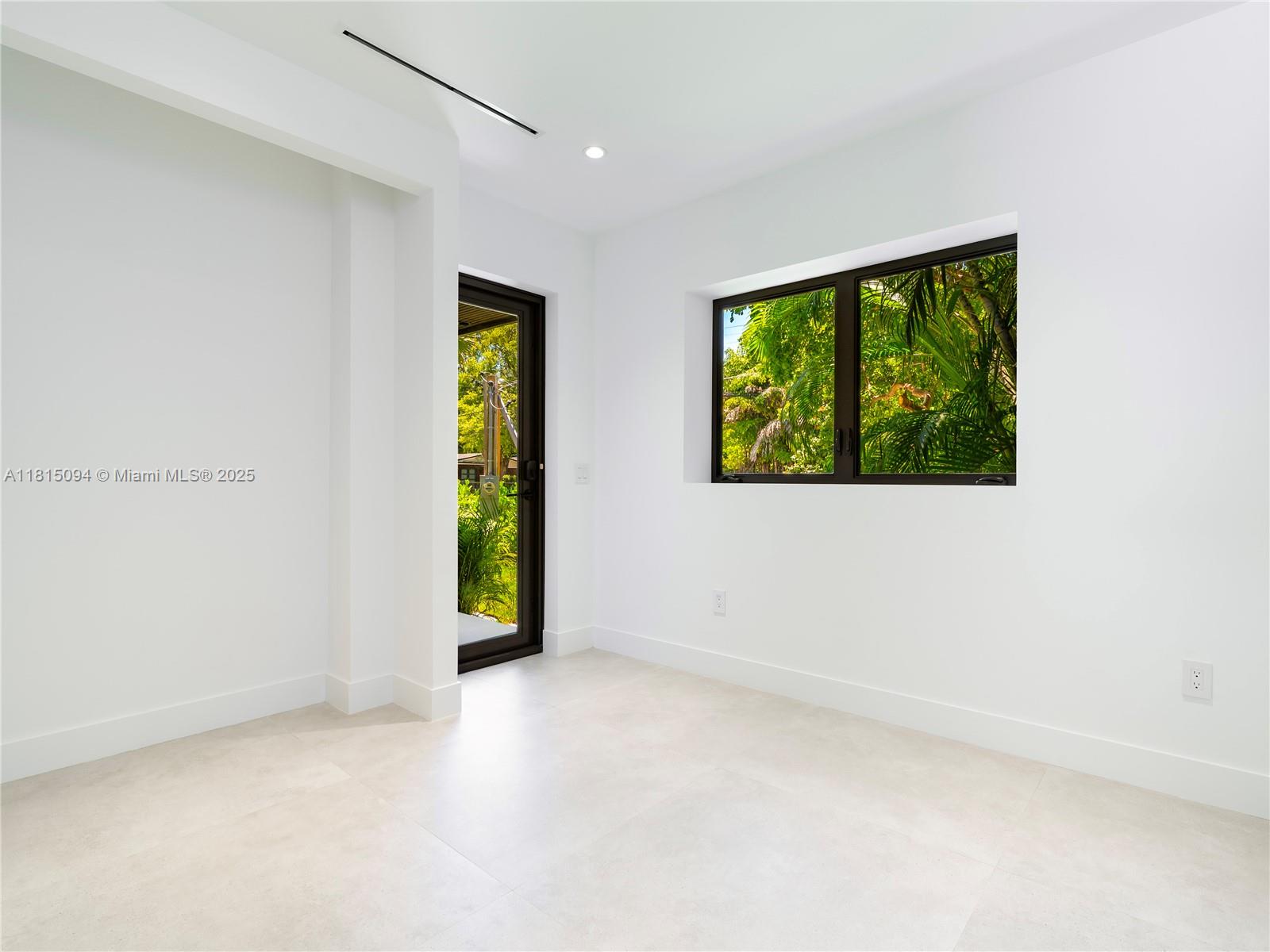 SILVER BLUFF ESTATES SEC - Residential