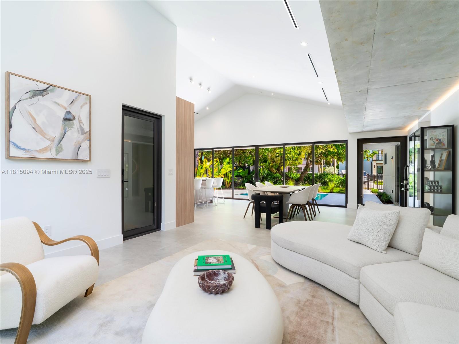 SILVER BLUFF ESTATES SEC - Residential