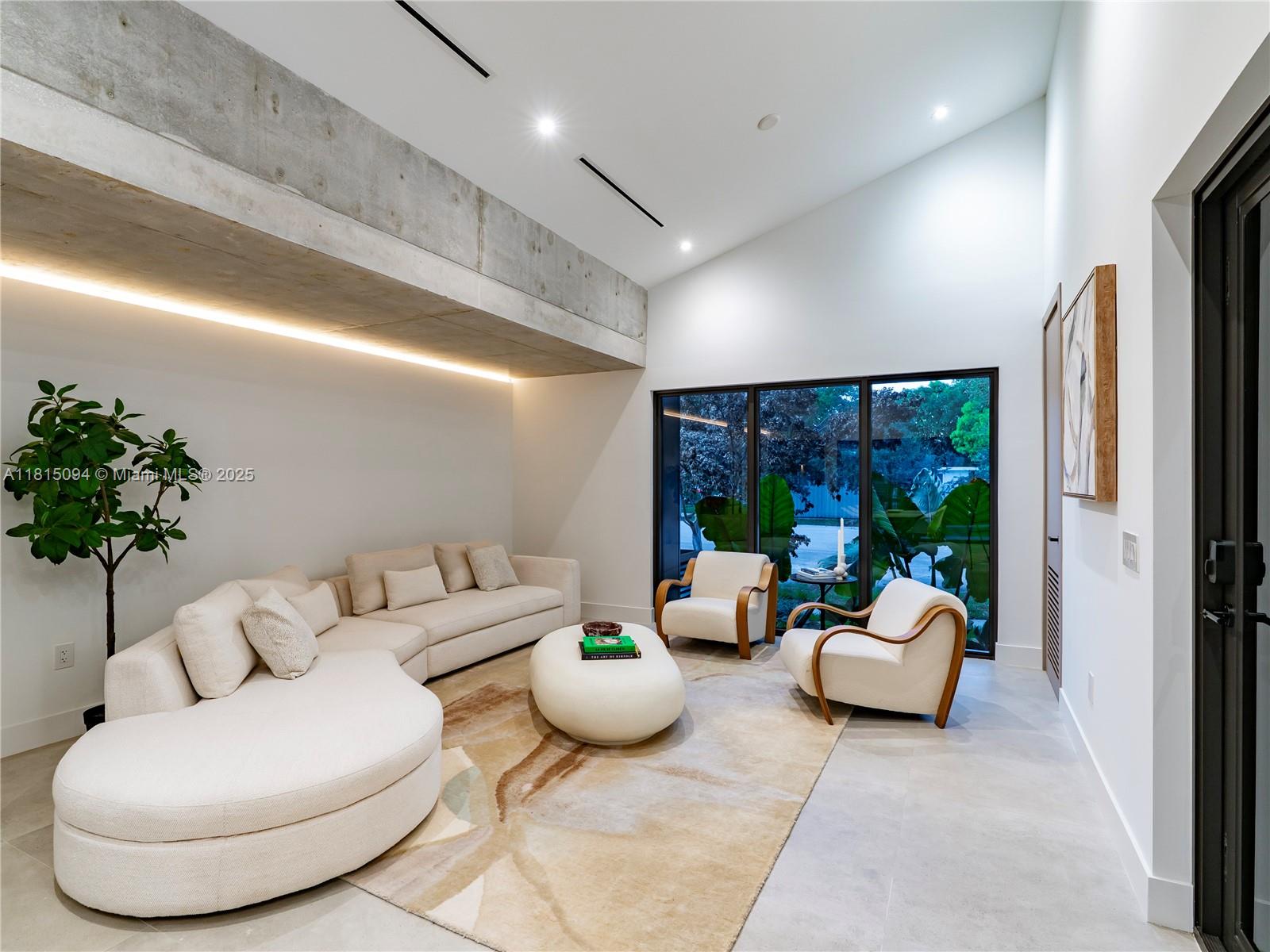 SILVER BLUFF ESTATES SEC - Residential