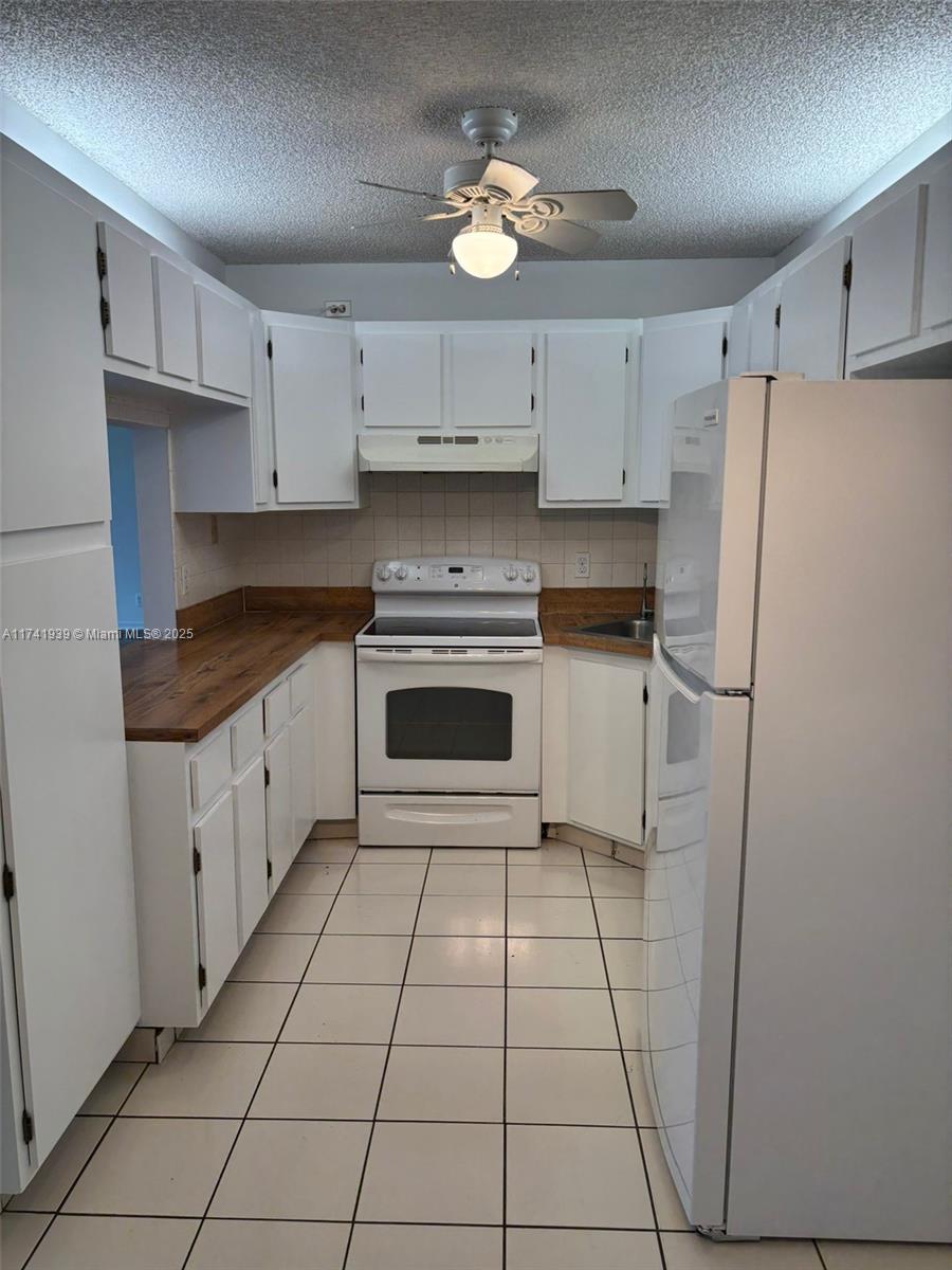 PINE RIDGE NORTH VILLAGE - Residential