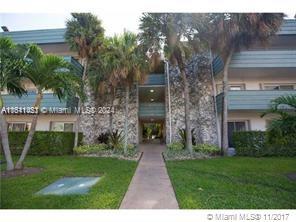 View Miami, FL 33143 condo