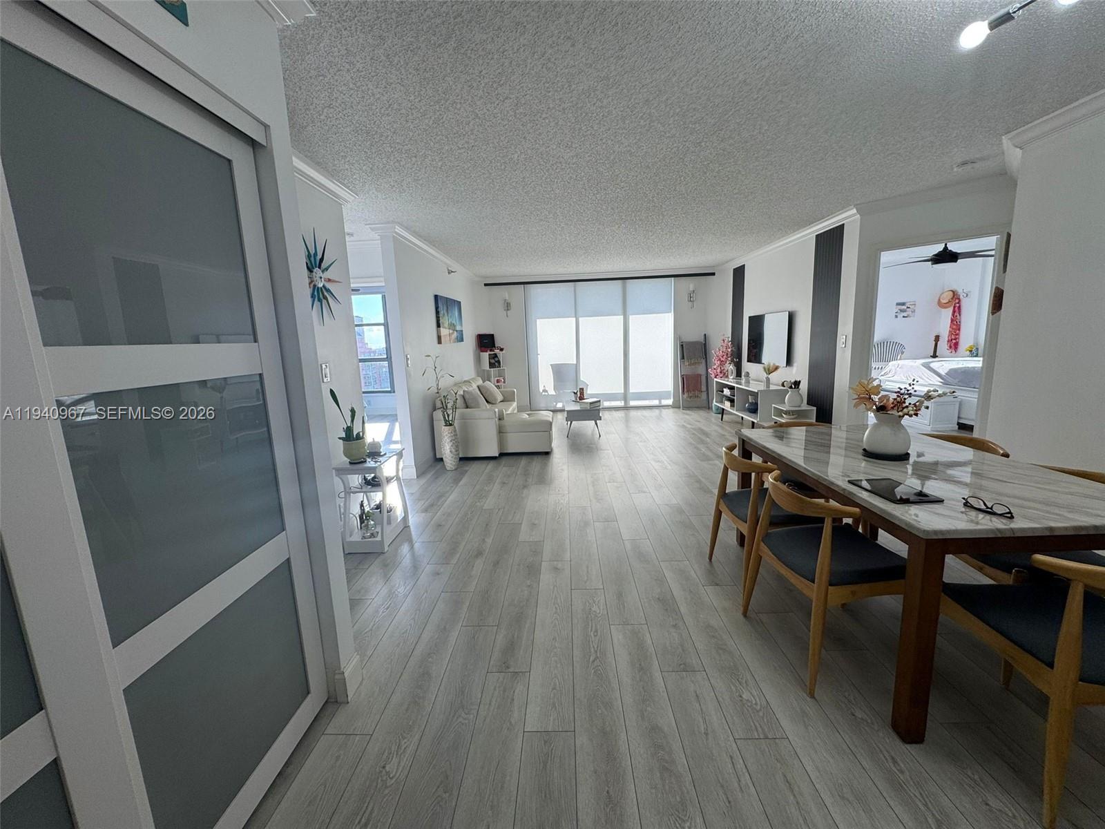 MYSTIC POINTE TOWER 500 C - Residential