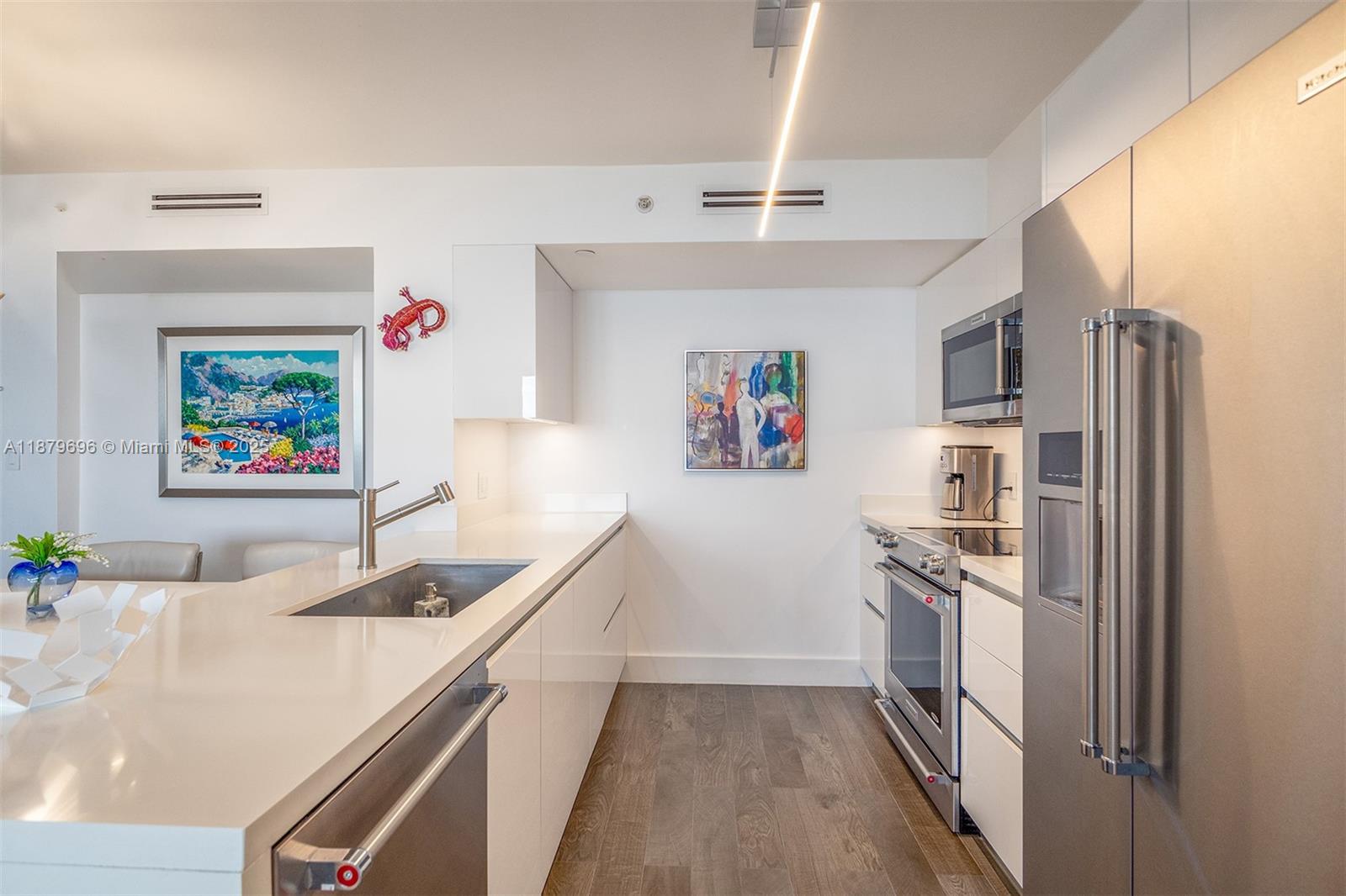 YACHT CLUB AT PORTOFINO C - Residential