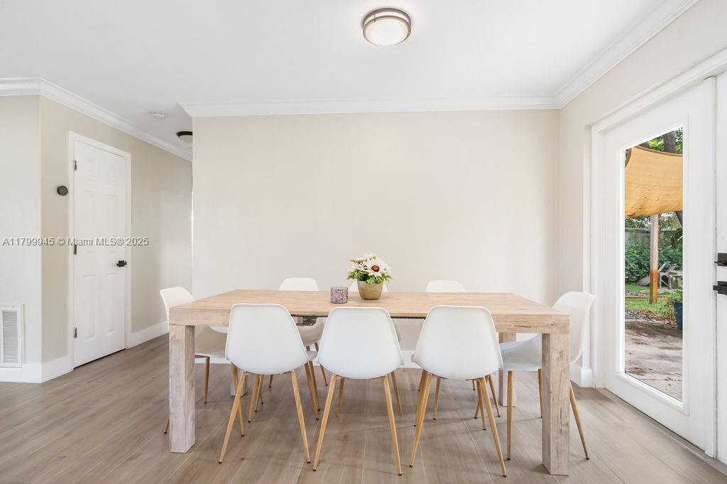 NORTH PALM BEACH VILLAGE - Residential Lease