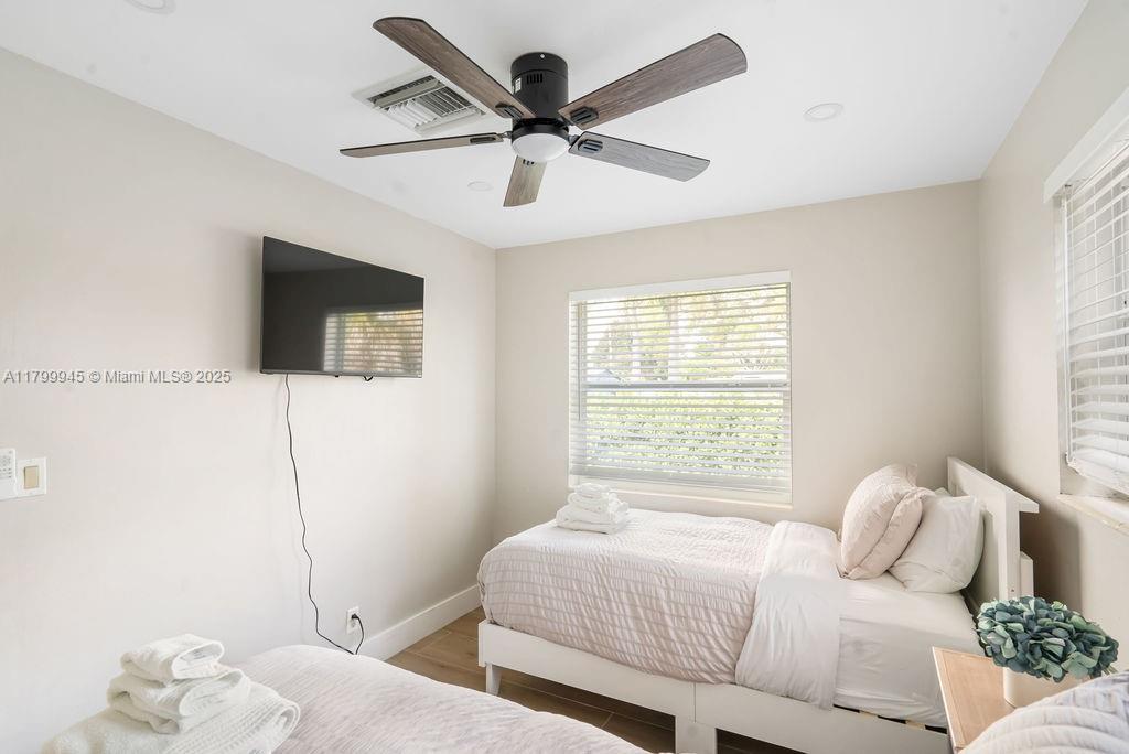NORTH PALM BEACH VILLAGE - Residential Lease