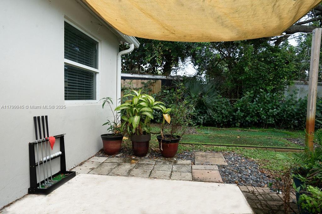 NORTH PALM BEACH VILLAGE - Residential Lease