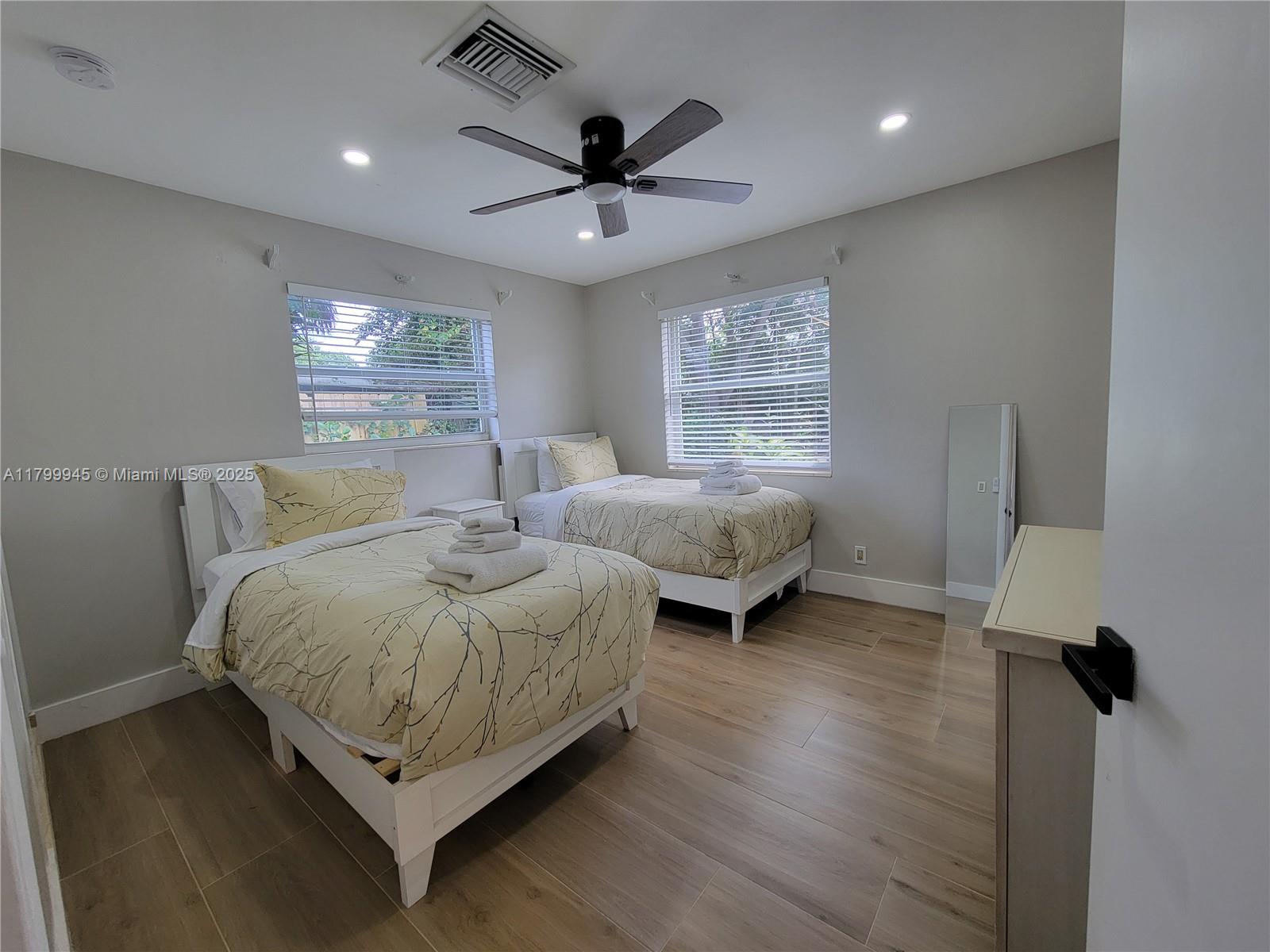 NORTH PALM BEACH VILLAGE - Residential Lease