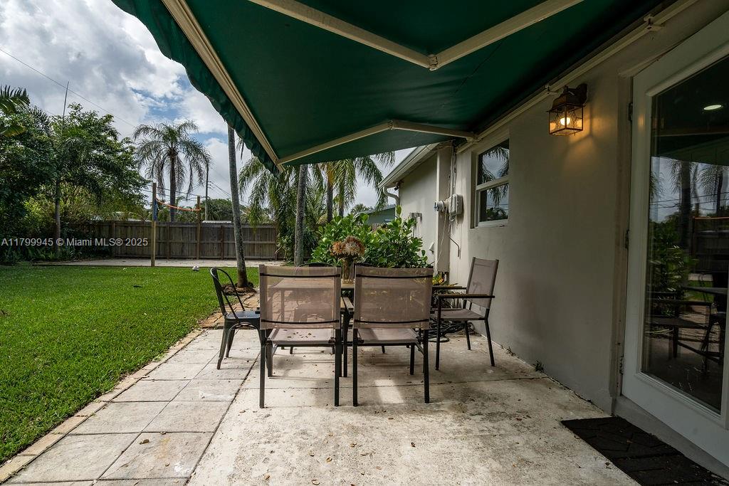 NORTH PALM BEACH VILLAGE - Residential Lease