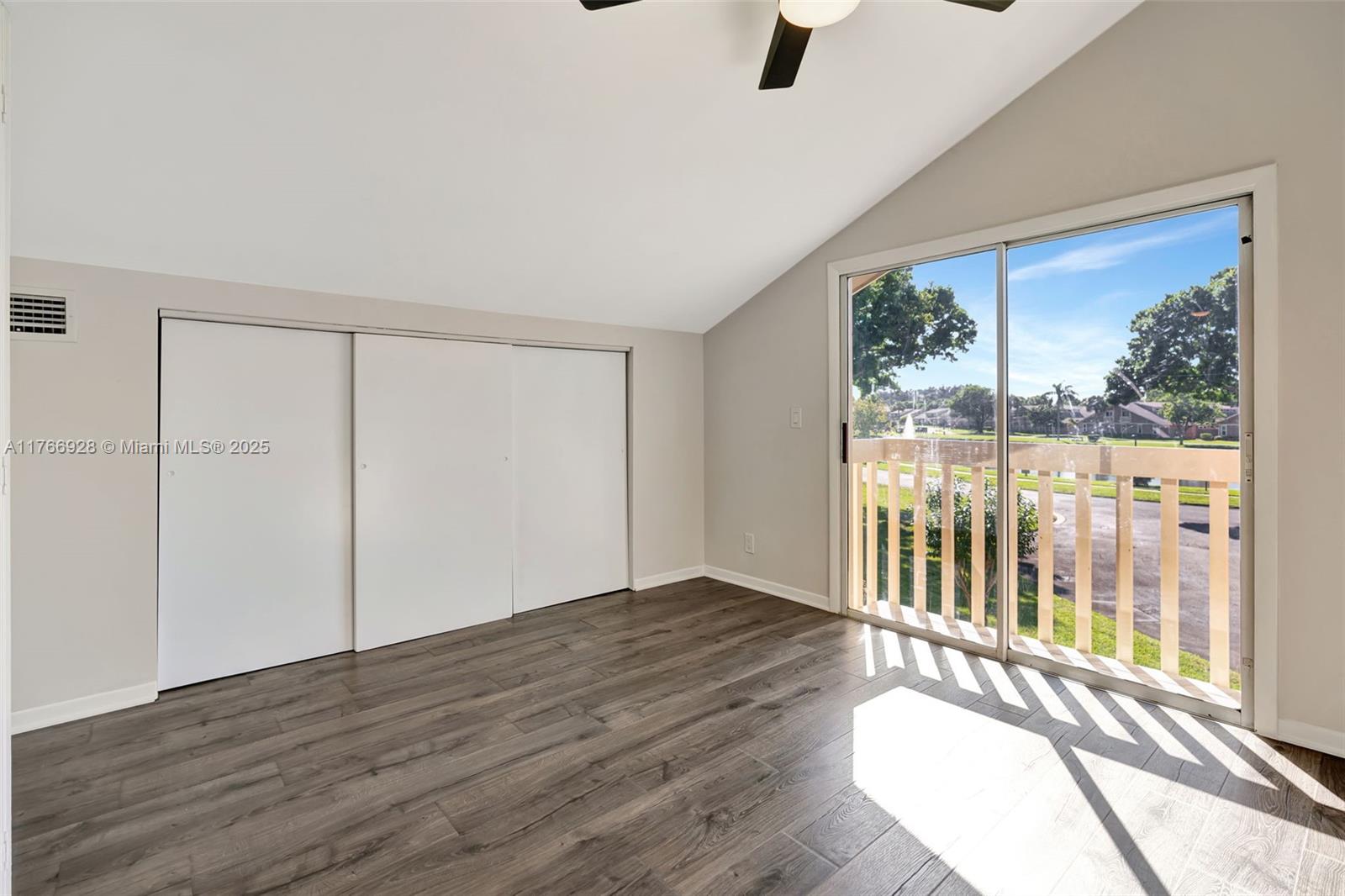 MAPLECREST - Residential
