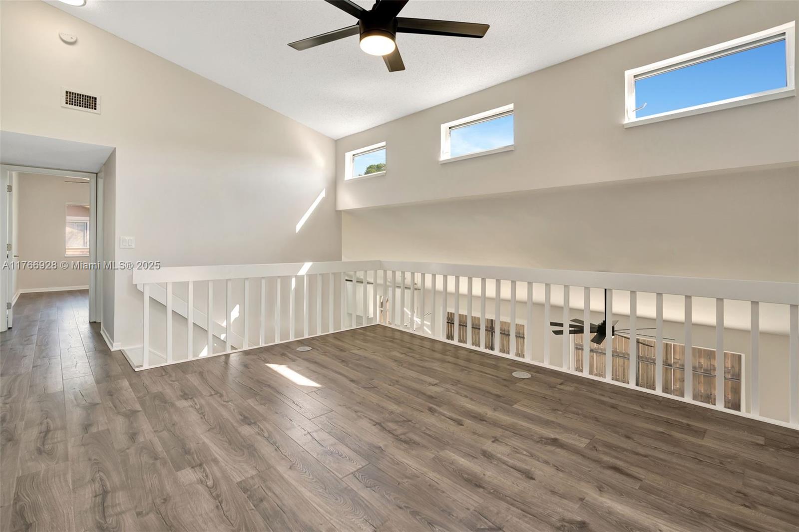 MAPLECREST - Residential