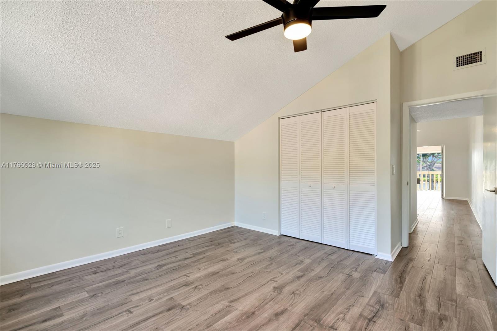 MAPLECREST - Residential