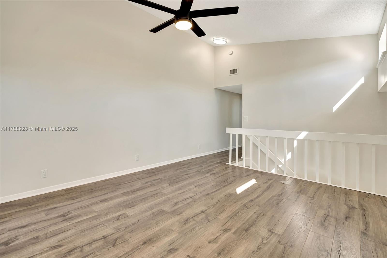 MAPLECREST - Residential