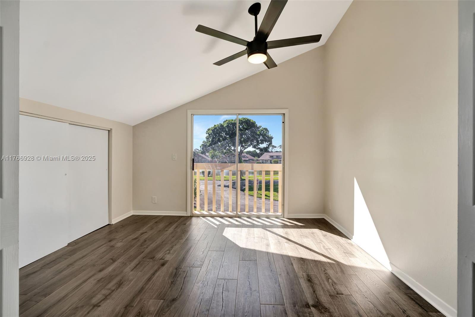 MAPLECREST - Residential