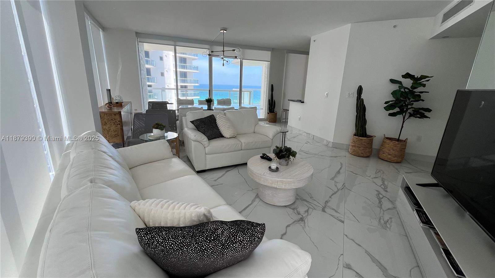 18671 Collins Ave 804