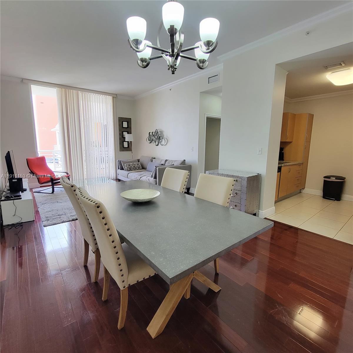 VENTURE AT AVENTURA WEST - Residential Lease