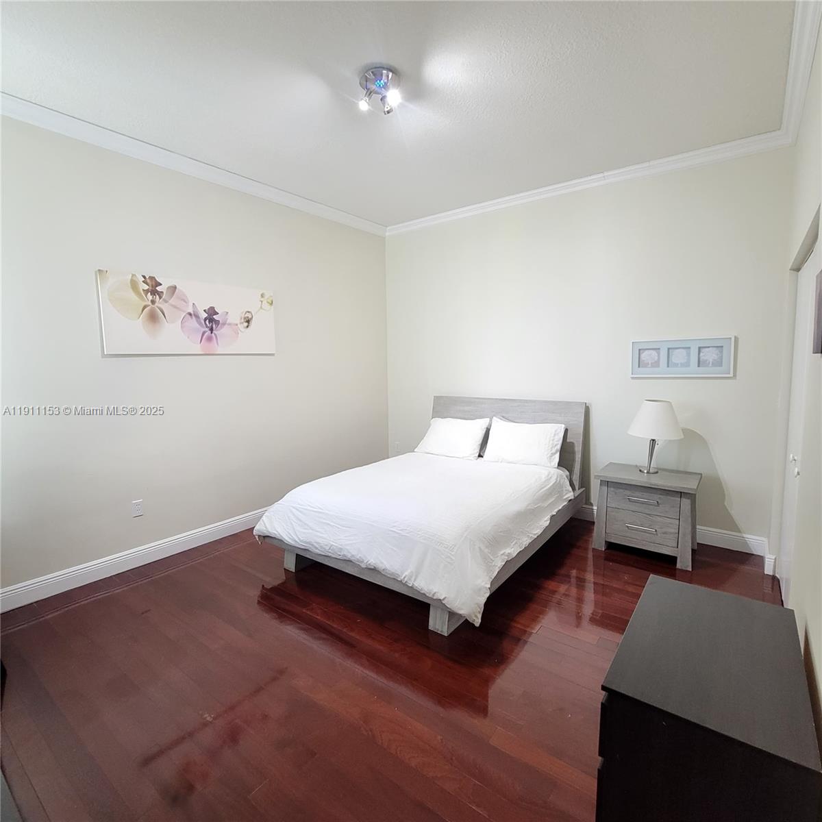 VENTURE AT AVENTURA WEST - Residential Lease