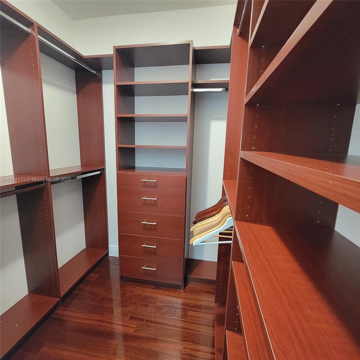 VENTURE AT AVENTURA WEST - Residential Lease