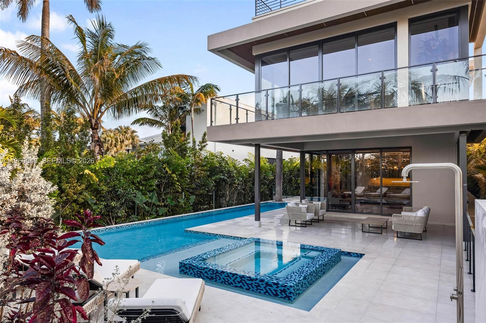 AQUA MARINE - Residential