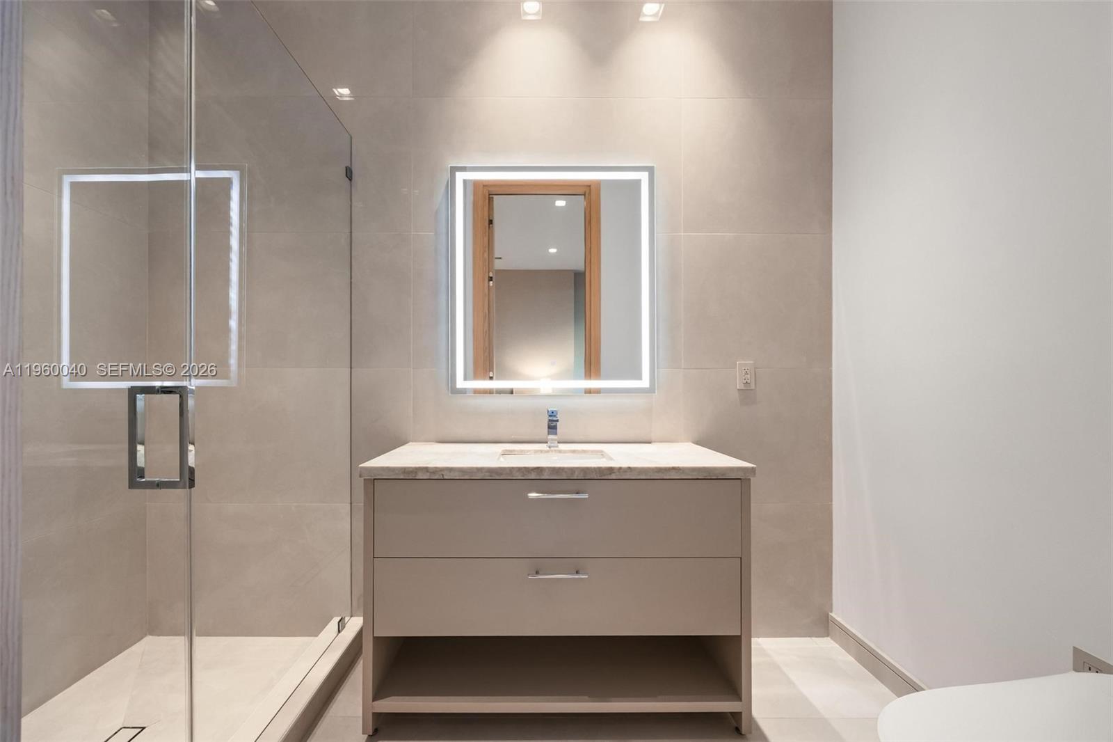 AQUA MARINE - Residential