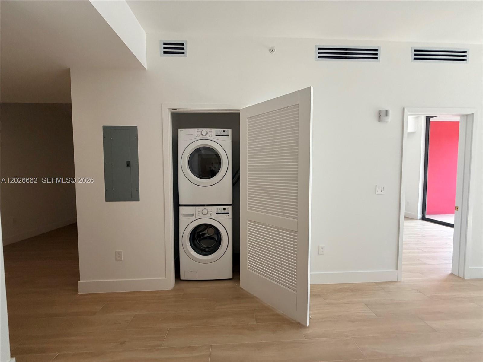 90 NE 32nd St. 209
