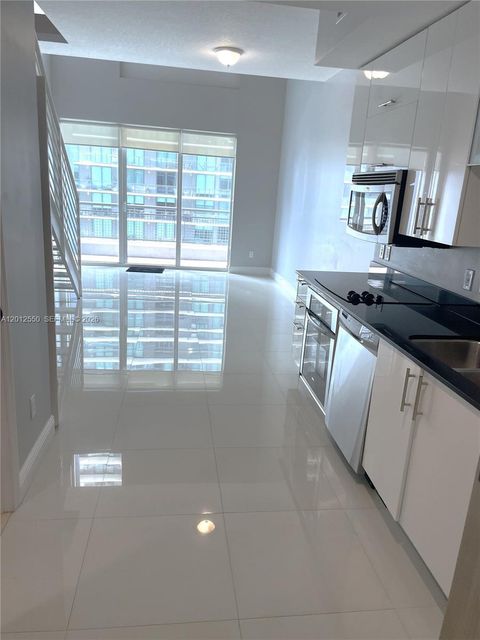 60 SW 13th St 2414 Miami FL 33130