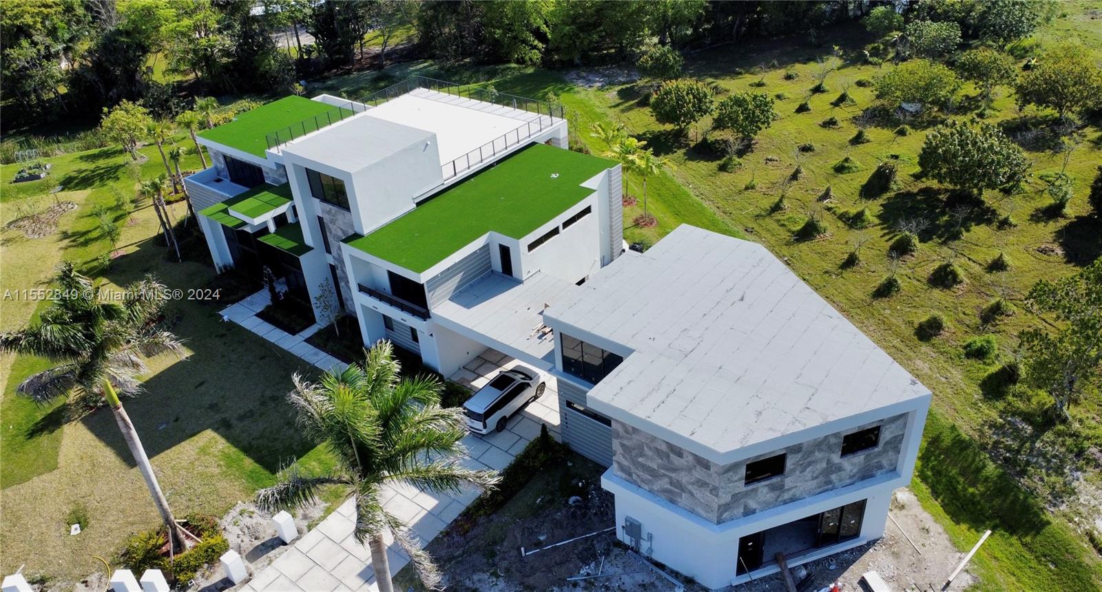 PEREZ ESTATES - Residential