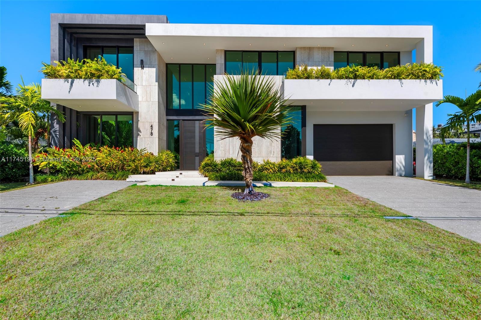 478 Tamarind Dr