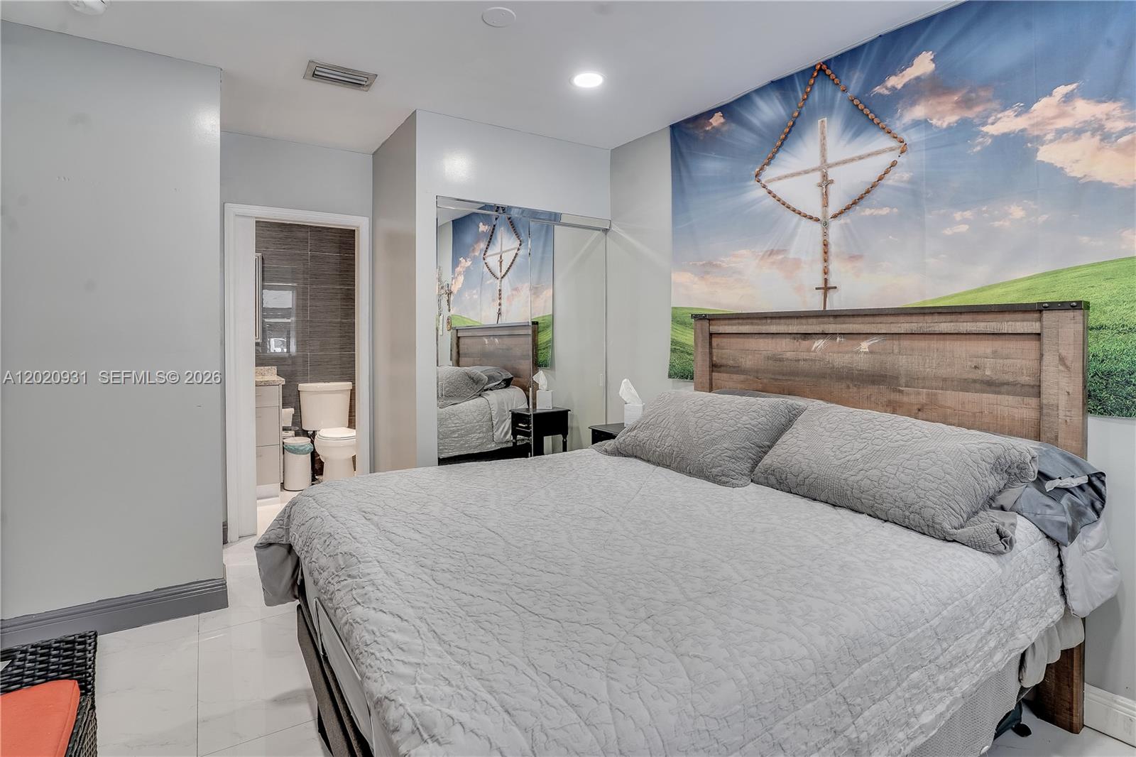 CORAL COURT - Residential
