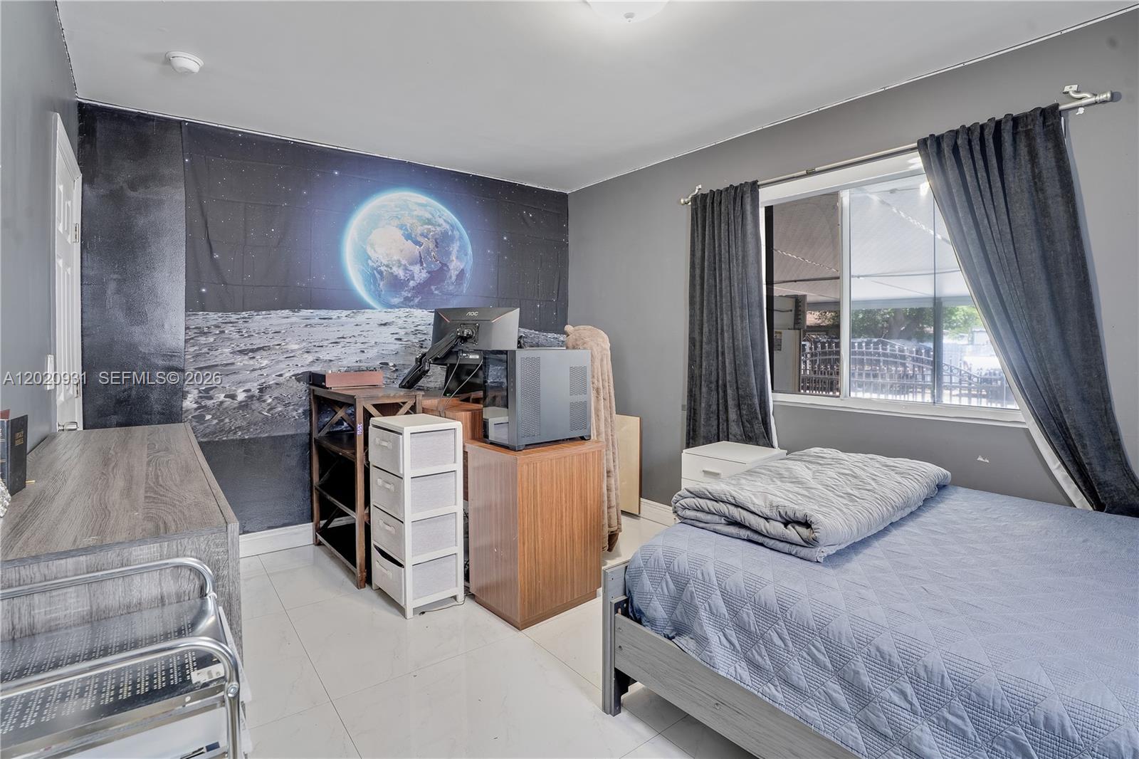 CORAL COURT - Residential