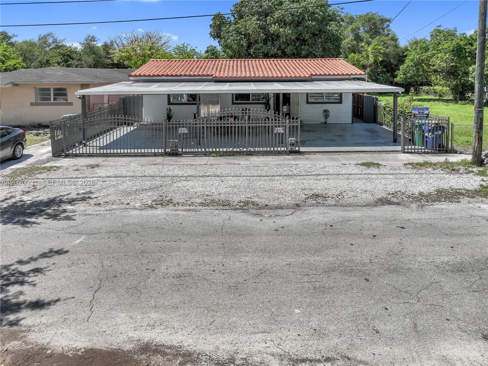 CORAL COURT - Residential