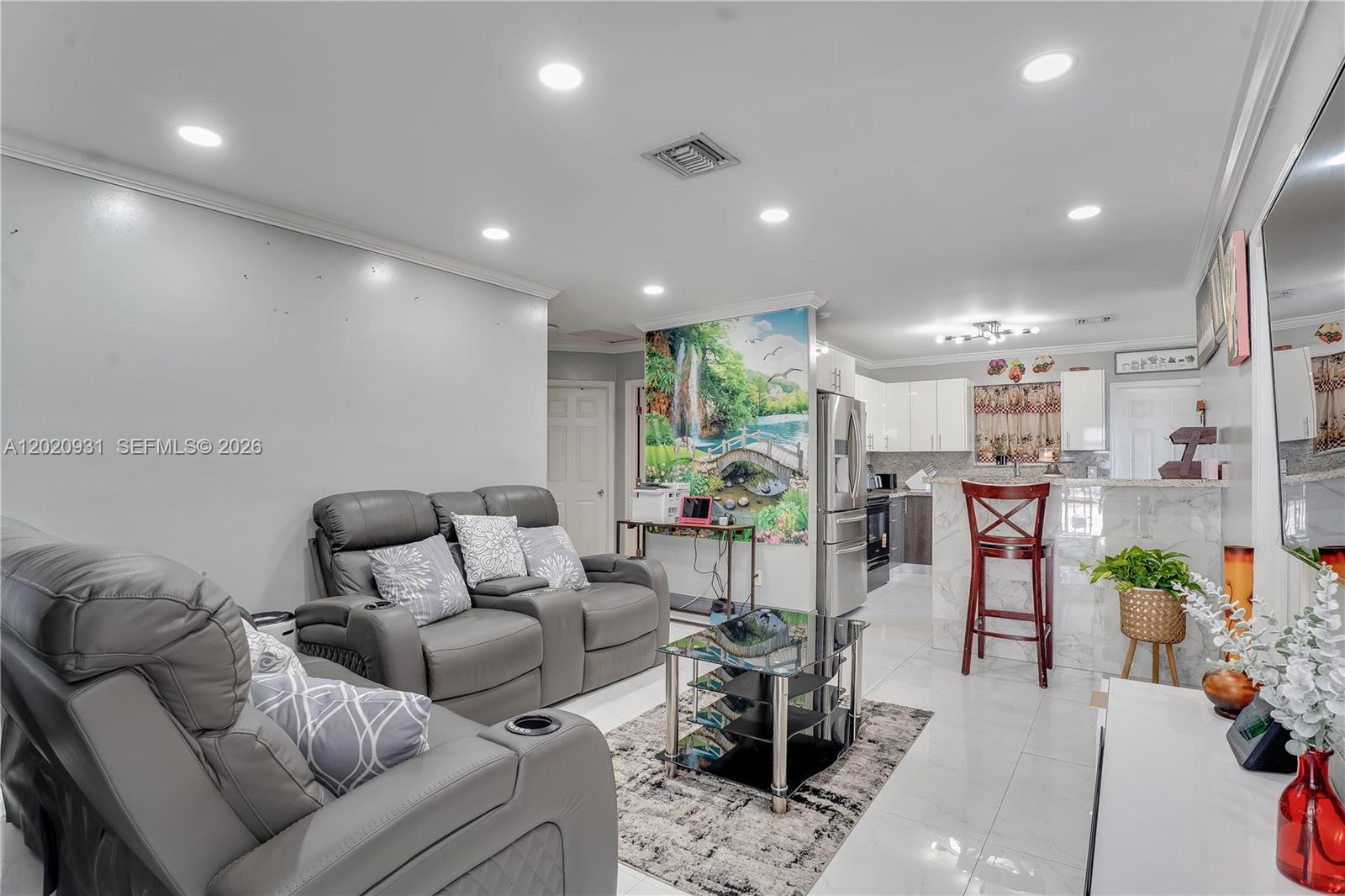 CORAL COURT - Residential