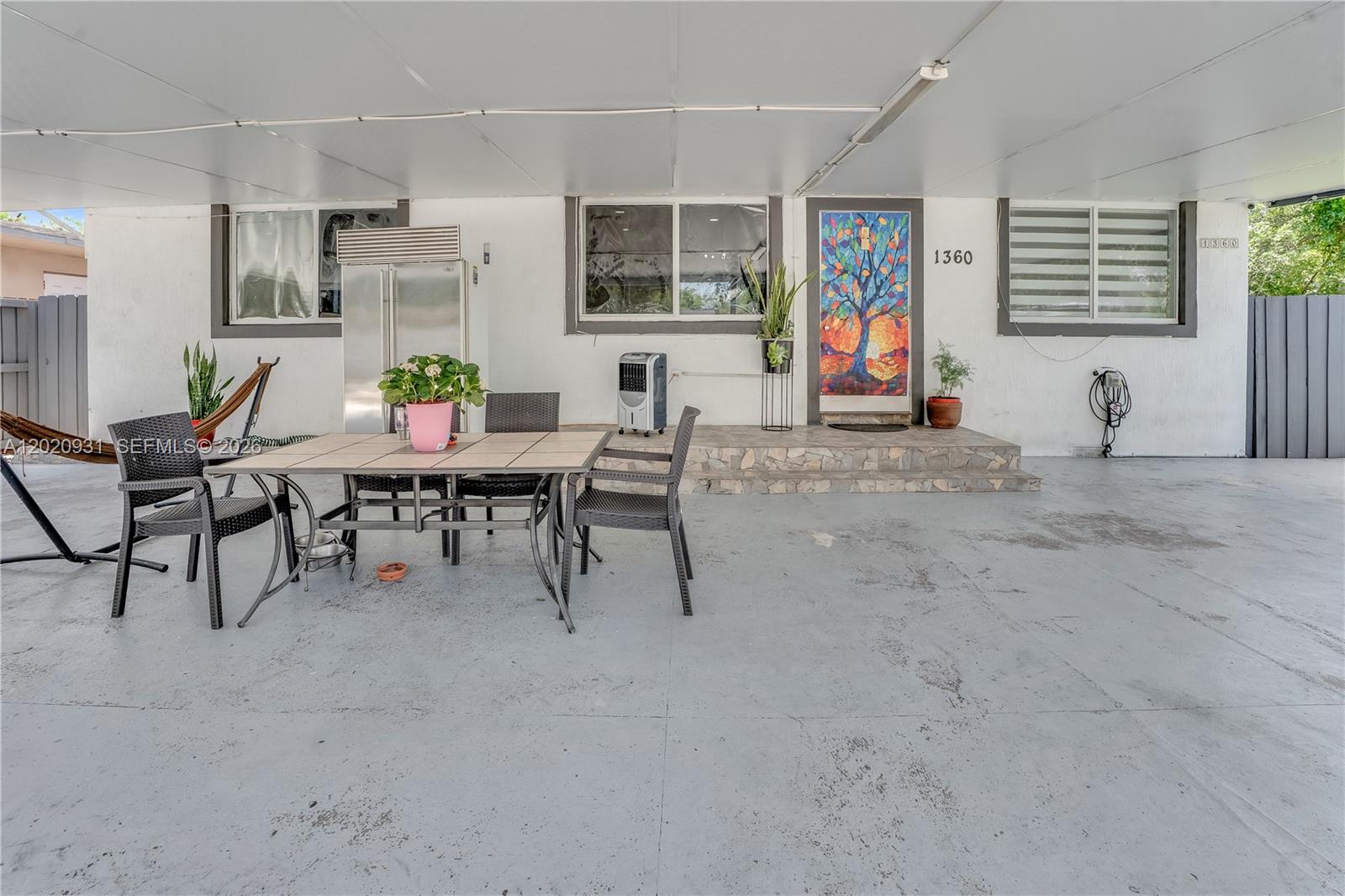 CORAL COURT - Residential