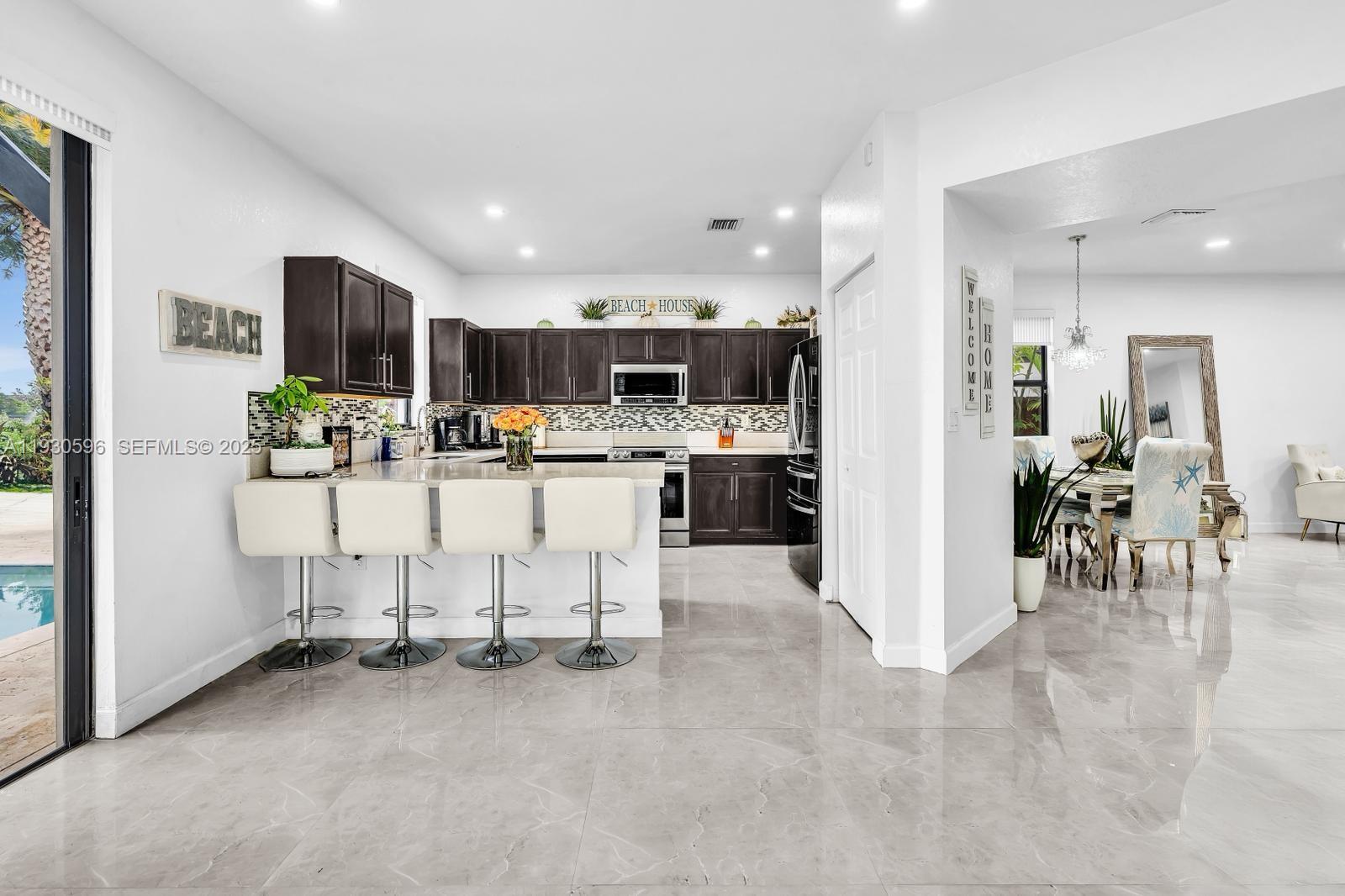 COCO PALM ESTATES - Residential