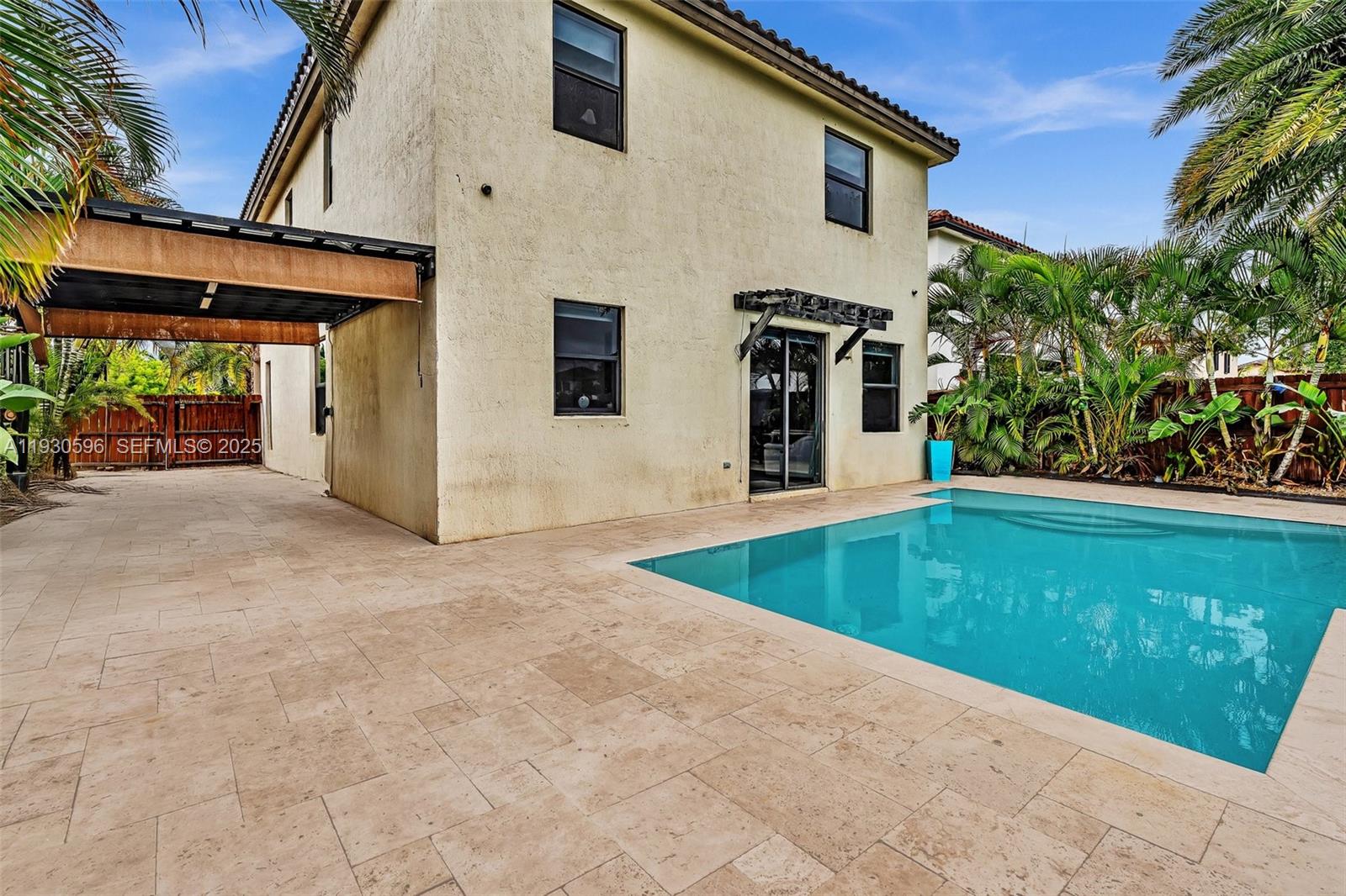 COCO PALM ESTATES - Residential