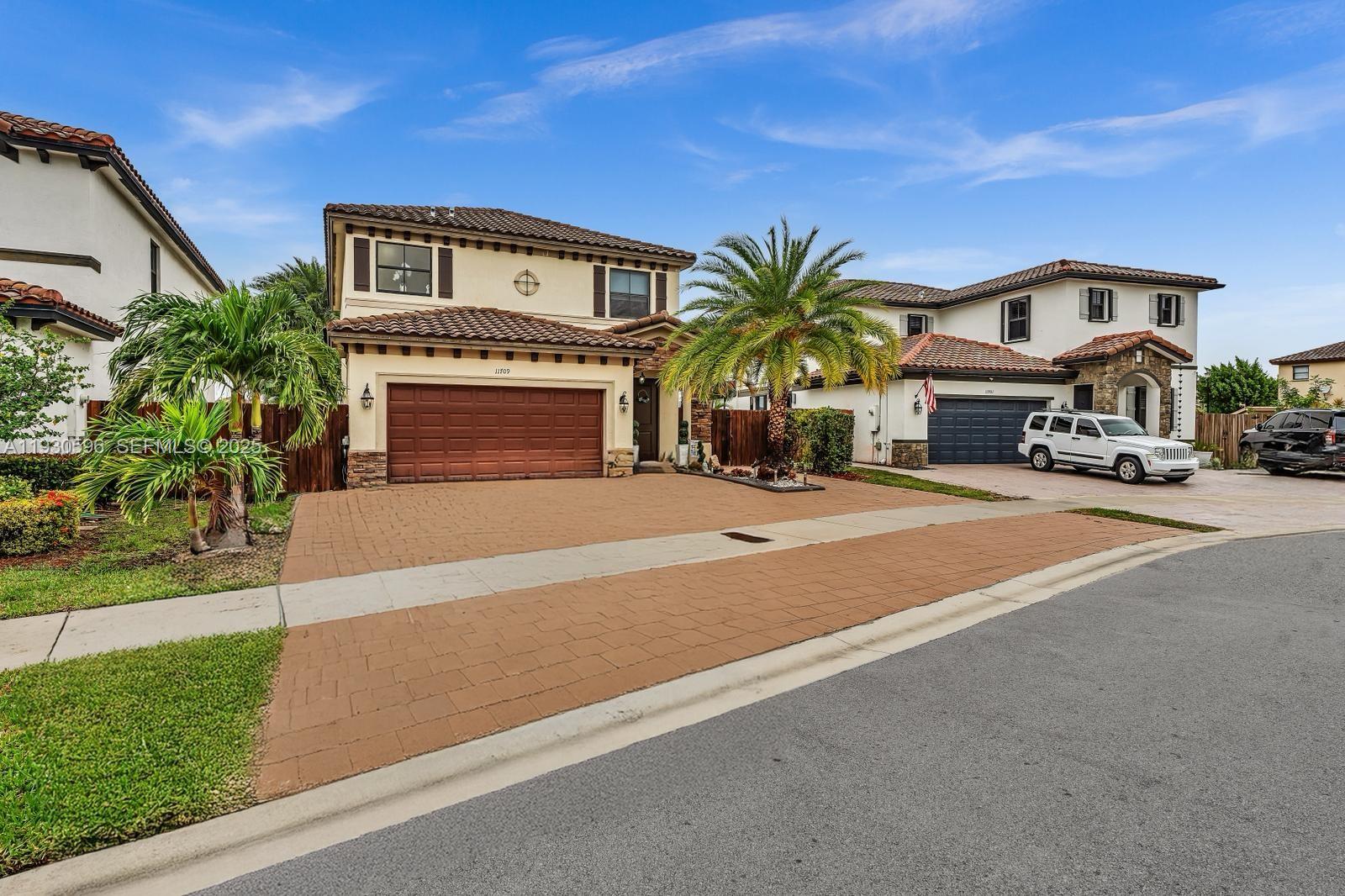 COCO PALM ESTATES - Residential