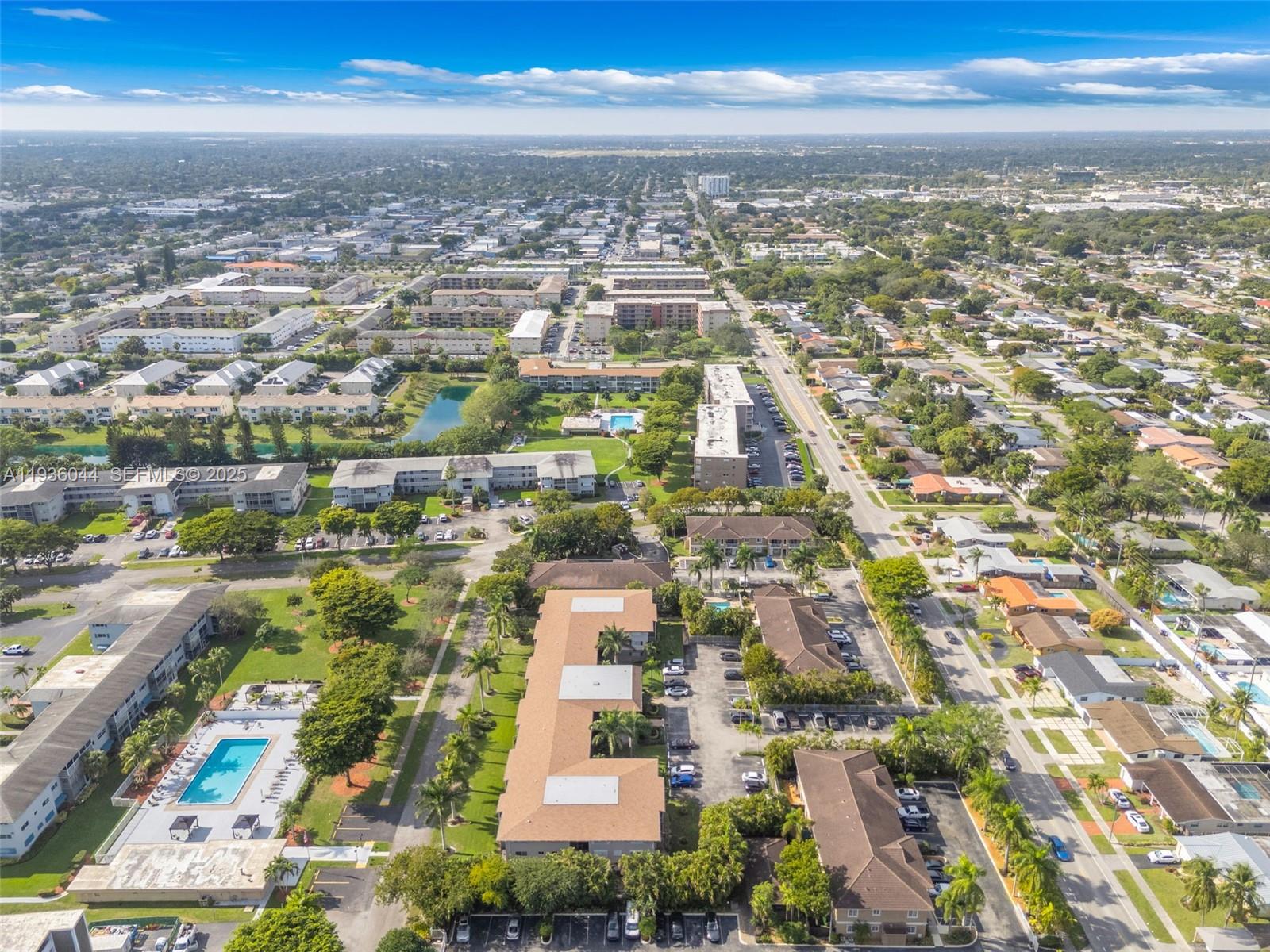 HILLCREST COUNTRY CLUB AP - Residential