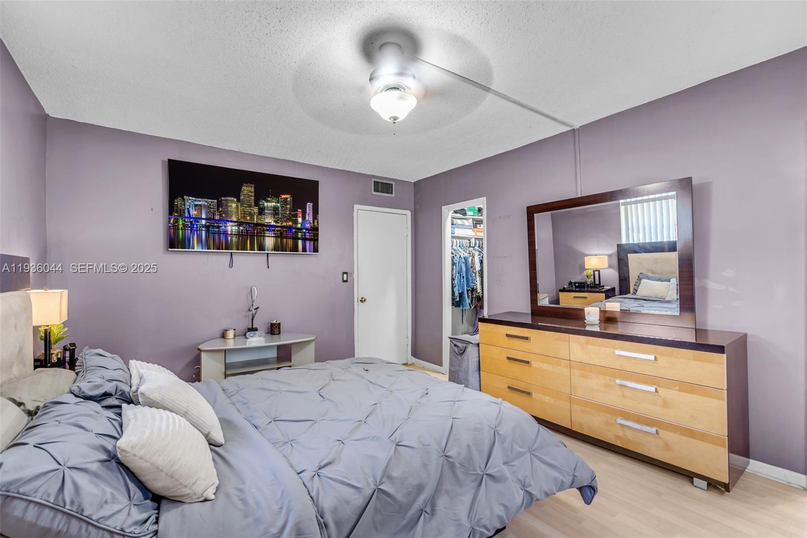 HILLCREST COUNTRY CLUB AP - Residential